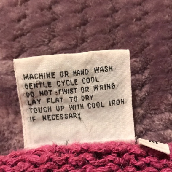 Pink sweater - Picture 3 of 8